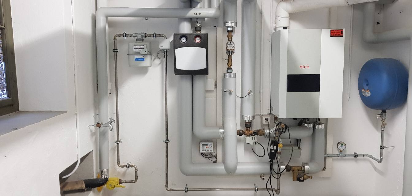 Grundwasser-Wärmepumpenheizung und Gasheizung