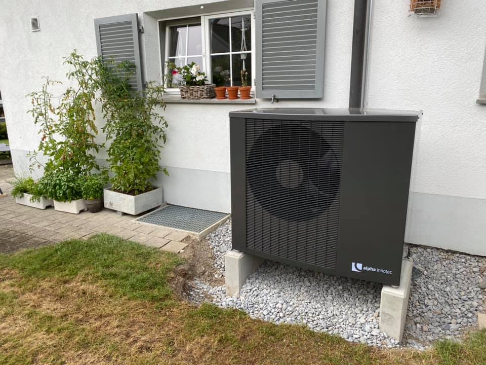 Luft-Wasser-Wärmepumpenheizung Aussenaufstellung